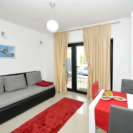 Kastel Stafilic 12975a Apartment